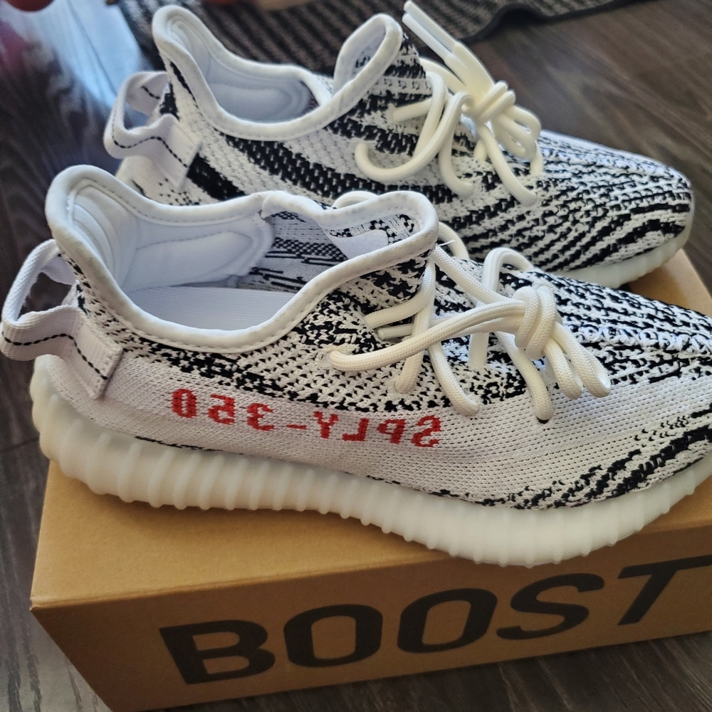 Yeezy boost 350 v2 Zebra